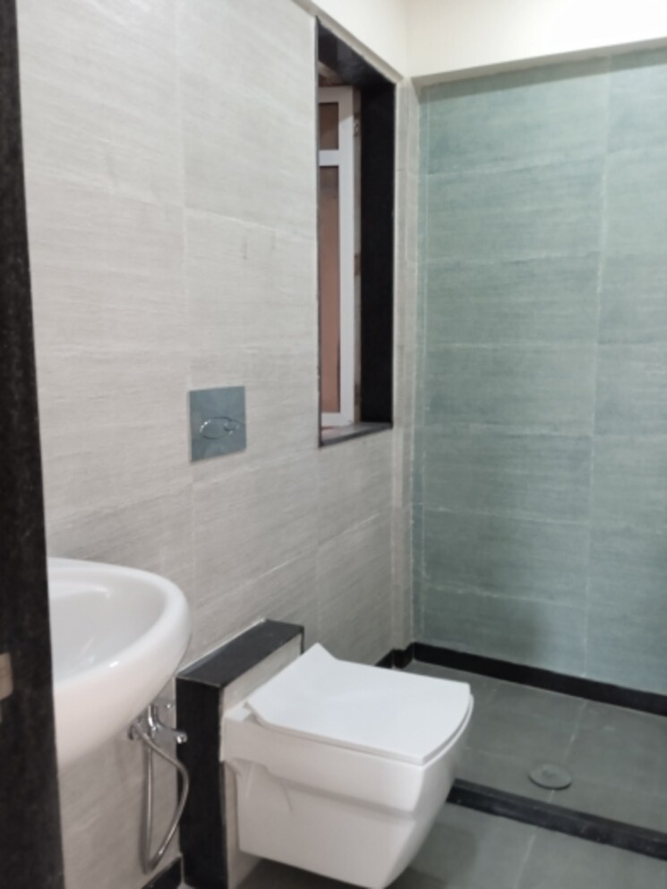 Bathroom, andheri west 1 Bedroom 550 Sq.Ft. Apartment In Andheri West Mumbai 8741470