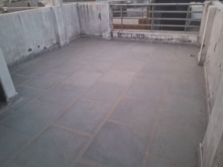  Parking, burari 2 Bedroom 540 Sq.Ft. Builder Floor In Burari Delhi 8741334