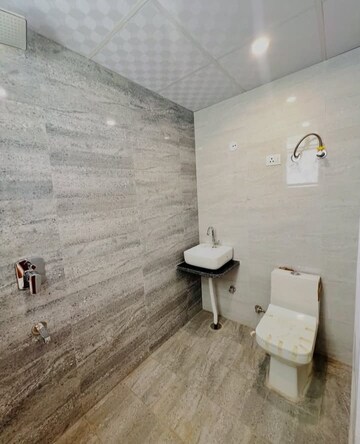 Bathroom in 2 BHK Builder Floor at Sector 37 – for Rent