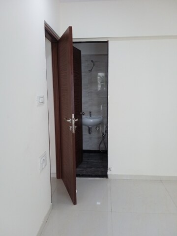  2 BHK Apartment at Andheri West – for Rent