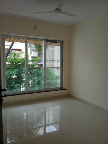 Room in 2 BHK Apartment at Andheri West – for Rent
