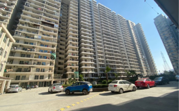 2 BHK Apartment For Rent in Windsor Paradise 2, Raj Nagar Extension