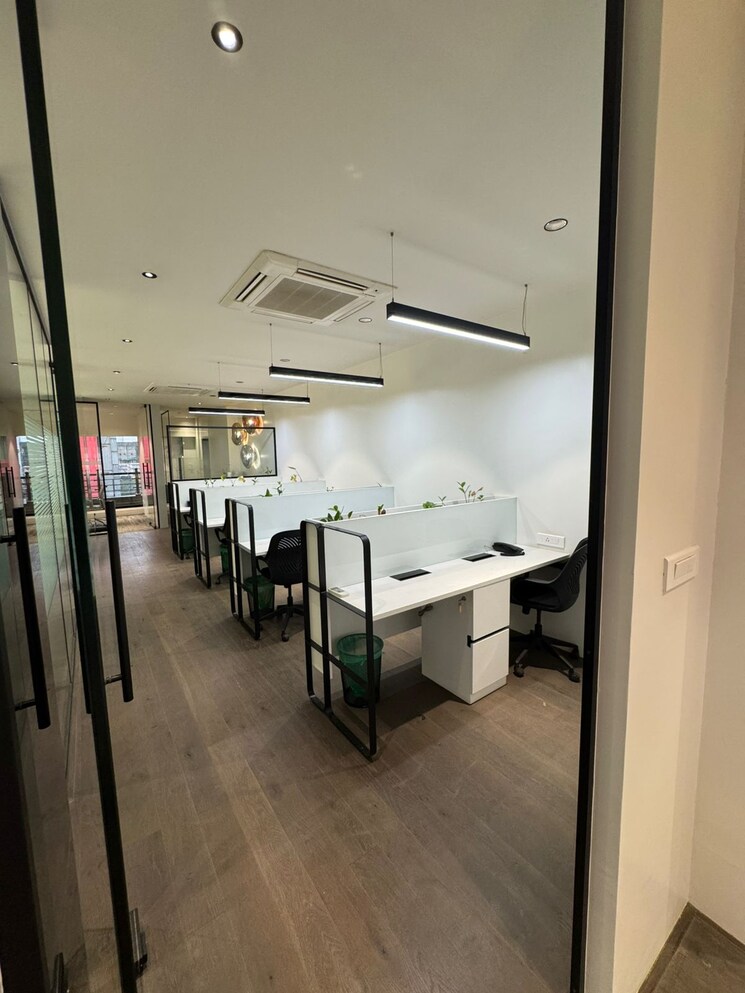 Team Area, oberoi-chambers Commercial Office Space 2000 Sq.Ft. In Andheri West Mumbai 8741668