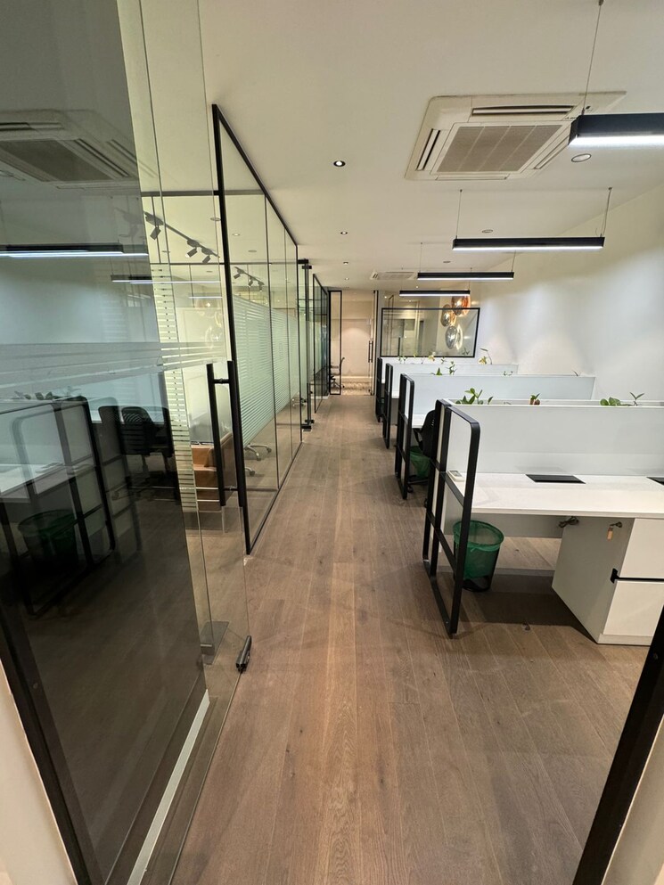 Team Area, oberoi-chambers Commercial Office Space 2000 Sq.Ft. In Andheri West Mumbai 8741668