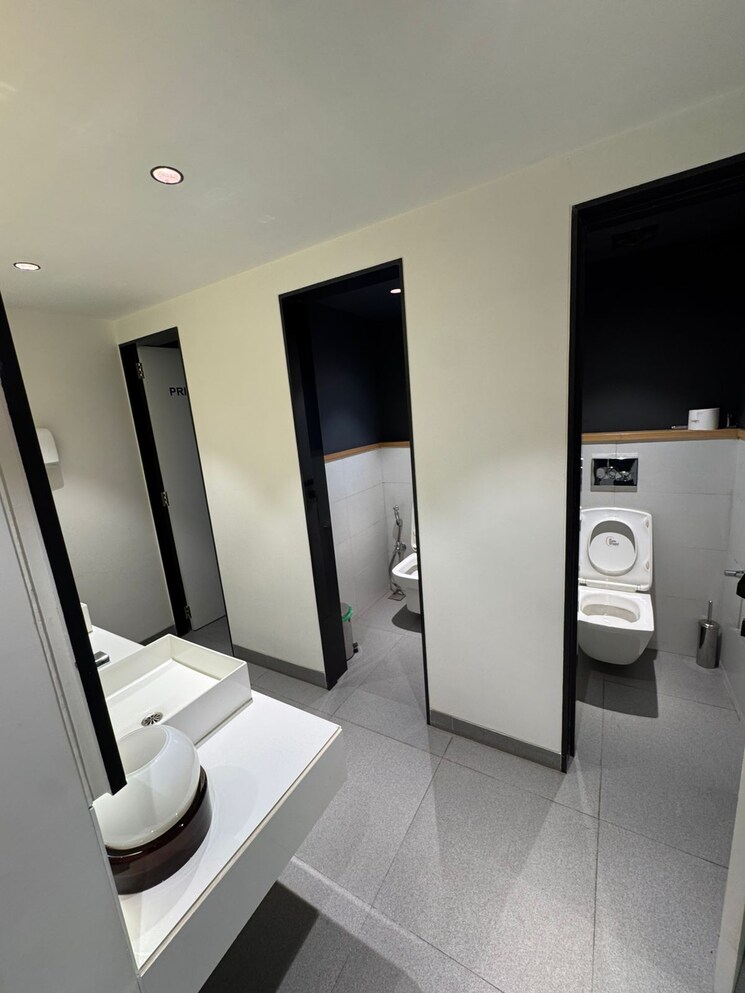 Team Area, oberoi-chambers Commercial Office Space 2000 Sq.Ft. In Andheri West Mumbai 8741668