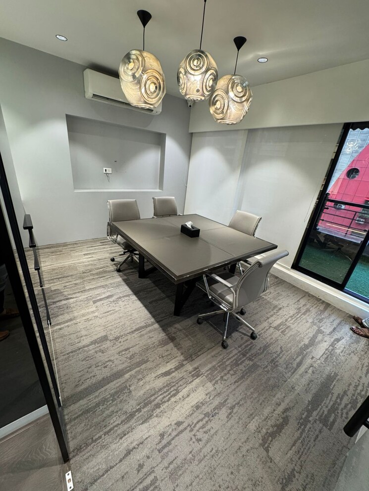 Team Area, oberoi-chambers Commercial Office Space 2000 Sq.Ft. In Andheri West Mumbai 8741668