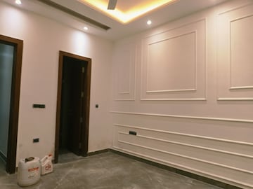Room in 3.5 BHK Builder Floor at Saket – for Sale
