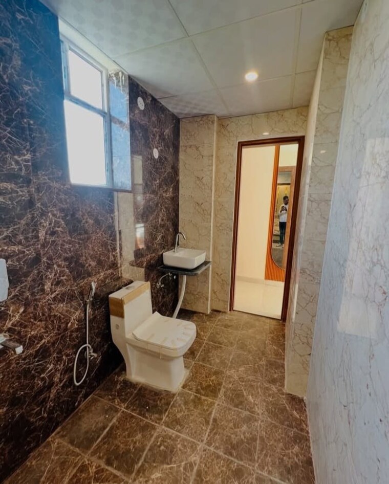 Bathroom, sector 29 2.5 Bedroom 2610 Sq.Ft. Builder Floor In Sector 29 Faridabad 8741804