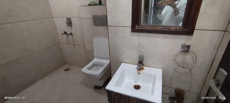 Bathroom, burari 3 Bedroom 900 Sq.Ft. Builder Floor In Burari Delhi 8741770