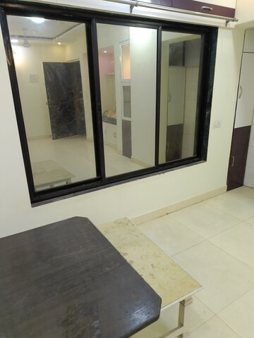 Room in 1 BHK Apartment at Raj Park CHS, Kalwa – for Rent