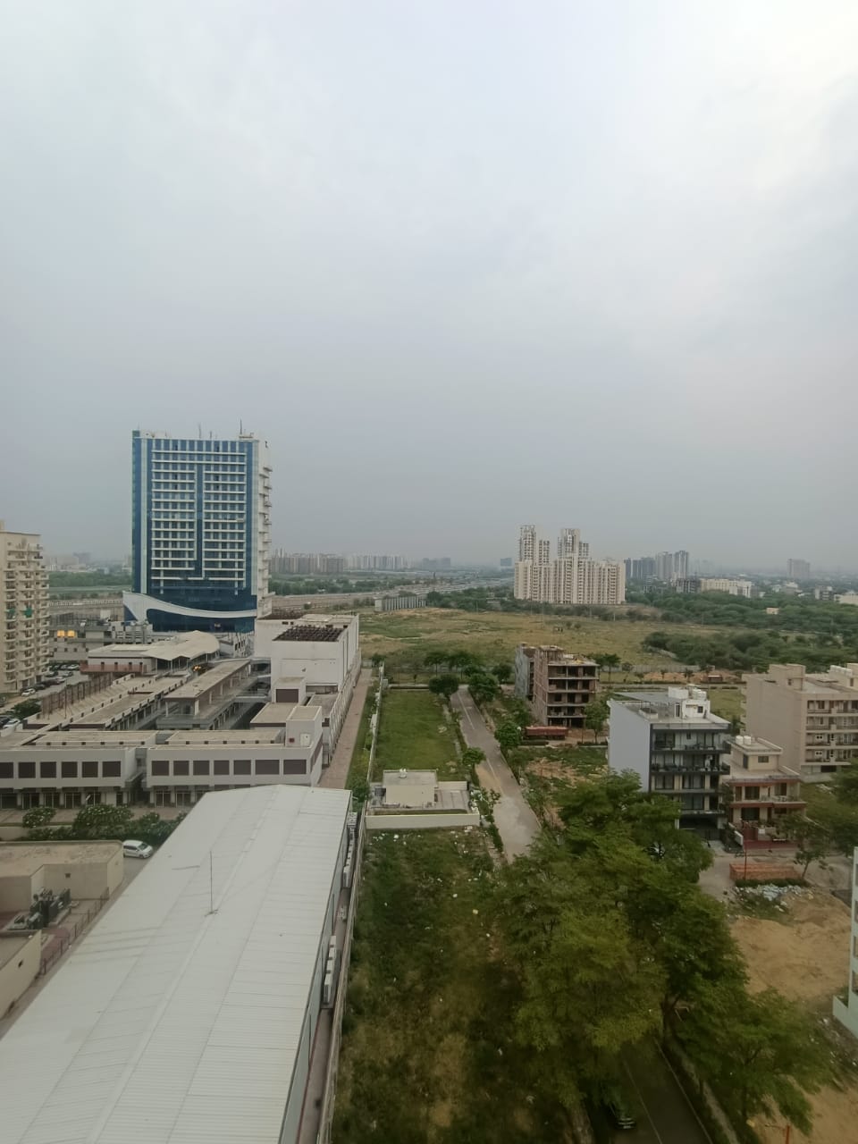 1 BHK 361 Sq.Ft. Apartment in Pivotal 99 Marina Bay