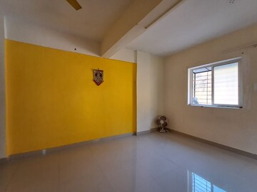 Room in 2 BHK Apartment at Jambhulwadi – for Rent