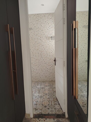 Building Lobby in 4 BHK Builder Floor at Parklands, Sector 85 – for Rent