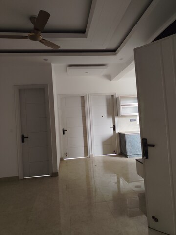 Building Lobby in 4 BHK Builder Floor at Parklands, Sector 85 – for Rent