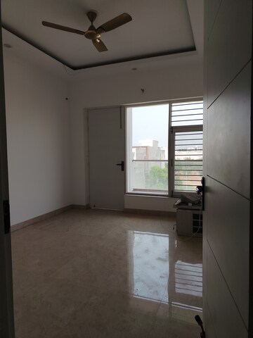 Kitchen in 4 BHK Builder Floor at Parklands, Sector 85 – for Rent