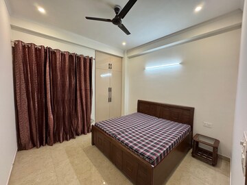 Bedroom in 3 BHK Builder Floor at Sector 23 – for Rent