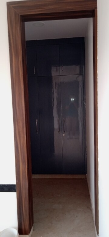 Building Lobby in 3 BHK Builder Floor at Sector 75 – for Sale