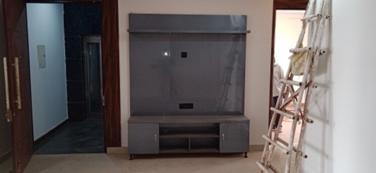 undefined, sector 75 3 Bedroom 250 Sq.Yd. Builder Floor In Sector 75 Faridabad 8741981