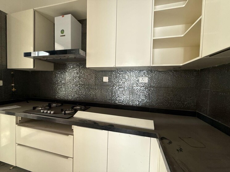 Kitchen, lodha-the-park 3 Bedroom 1090 Sq.Ft. Apartment In Worli Mumbai 8741946