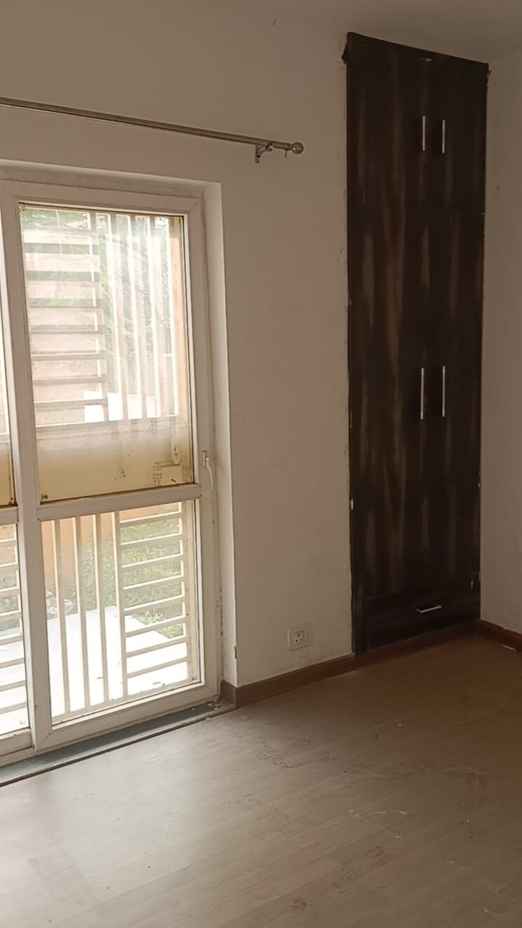Room, parklands 3 Bedroom 250 Sq.Yd. Builder Floor In Sector 85 Faridabad 8742113