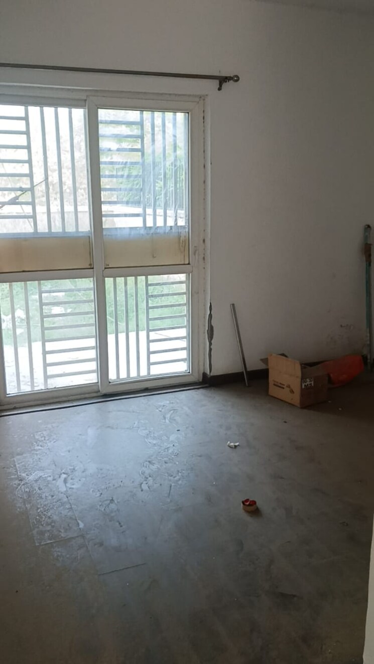 Room, parklands 3 Bedroom 250 Sq.Yd. Builder Floor In Sector 85 Faridabad 8742113