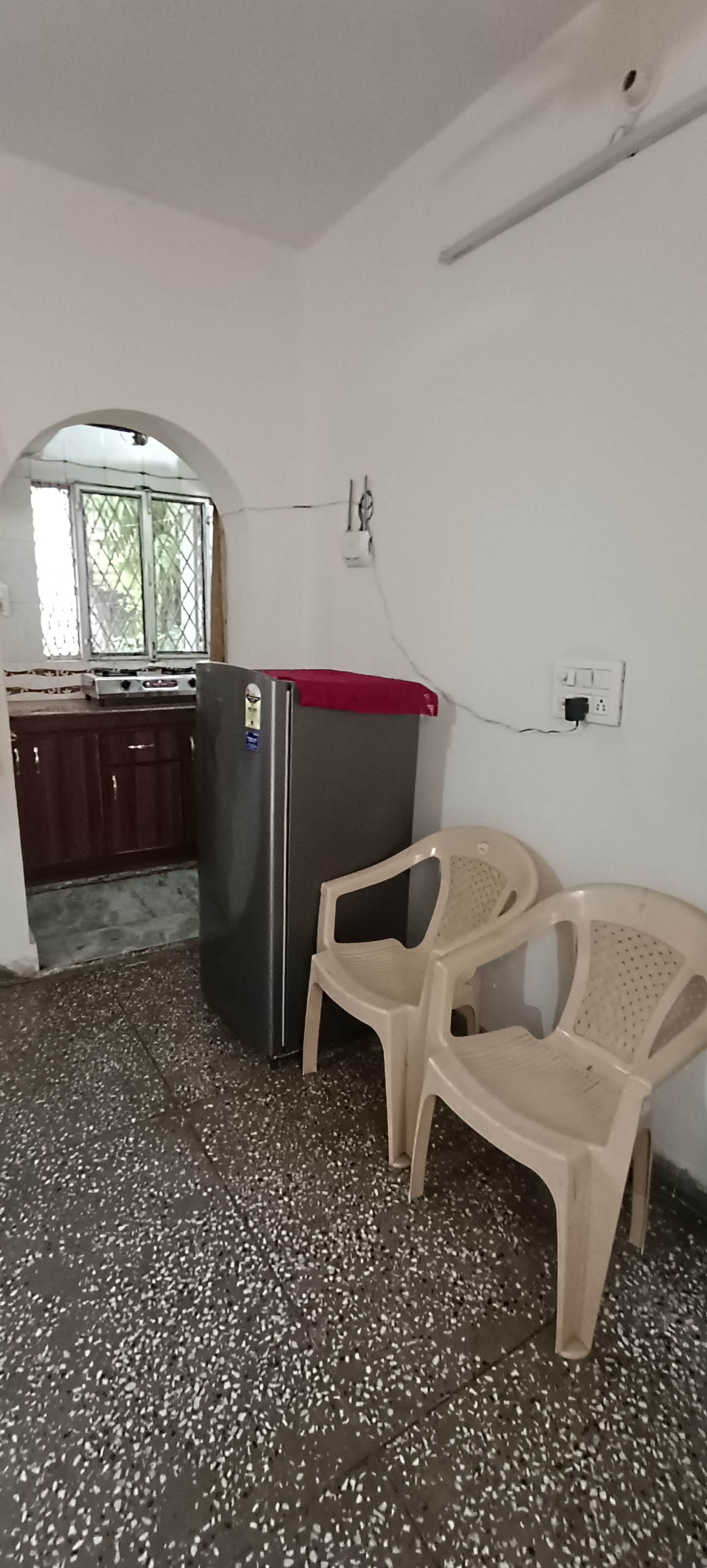 1.5 BHK + Study Room Apartment For Rent in RWA Chittaranjan Park Block R