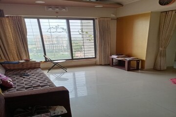 Living Room in 3 BHK Apartment at Mahalaxmi – for Rent