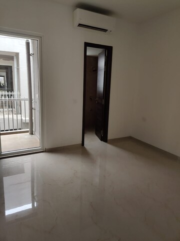 Room in 2 BHK Apartment at Acropolis Candy, Malabar Hill – for Sale