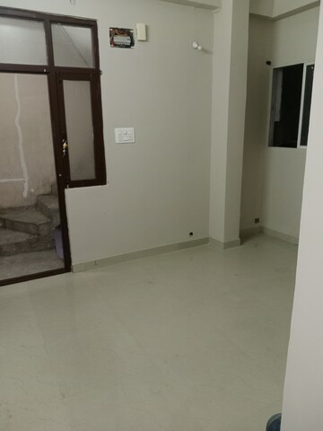 Room in 2 BHK Apartment at Banjara Hills – for Rent