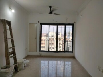 Room in 2 BHK Apartment at Devidayal Apartments, Mulund West – for Rent