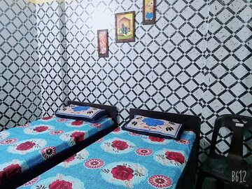 Room in  Pg at Sector 62 – for Rent