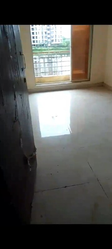 Room in 1 BHK Apartment at Taloja – for Sale