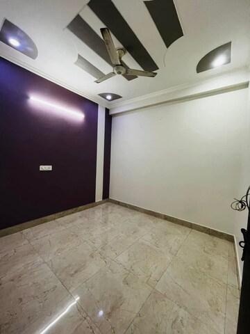 Room in 2 BHK Apartment at Saket – for Rent