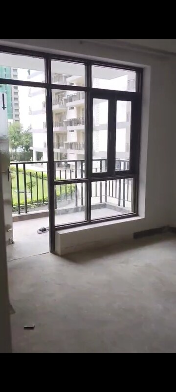 Room in 3 BHK Apartment at Lotus Elise, Sector 99 – for Sale