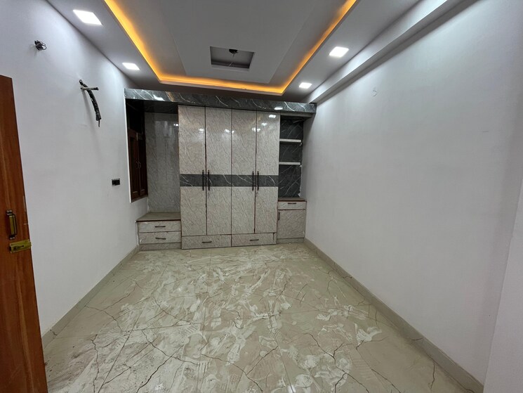 Room, burari 3 Bedroom 900 Sq.Ft. Builder Floor In Burari Delhi 8743353