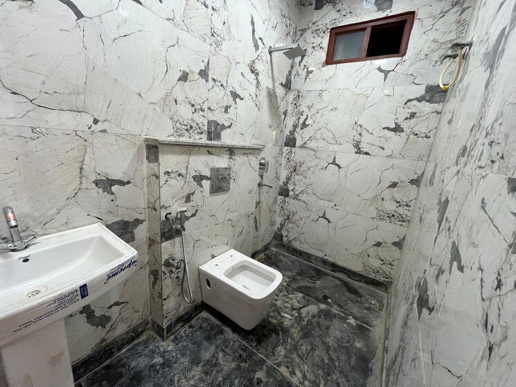 Bathroom, burari 3 Bedroom 900 Sq.Ft. Builder Floor In Burari Delhi 8743353