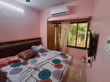 Master Bedroom in 1 BHK Apartment at Montana CHS, Andheri West – for Rent