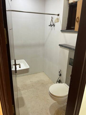 Bathroom in 3 BHK Apartment at Green Park – for Sale