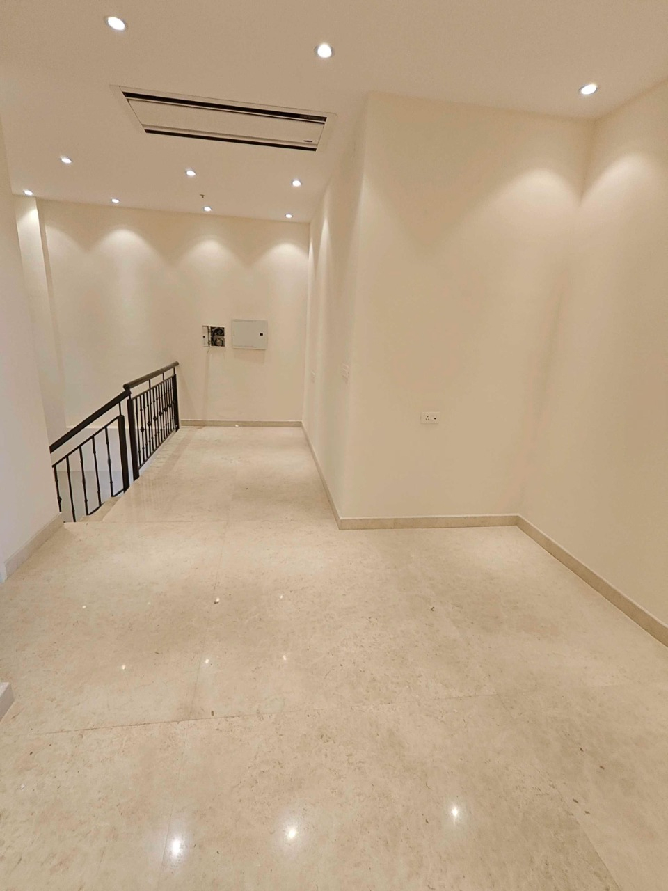 3 BHK + Pooja Room Apartment For Rent in Indiabulls Sky Forest