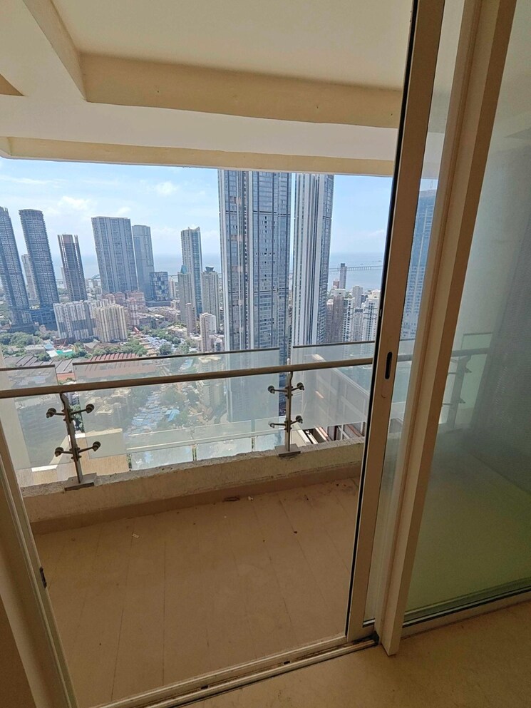 Balcony, indiabulls-sky-forest 3 Bedroom 2908 Sq.Ft. Apartment In Lower Parel Mumbai 8742408