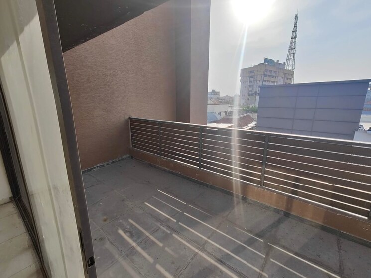 Balcony, mithakhali Commercial Office Space 1190 Sq.Ft. In Mithakhali Ahmedabad 8743669