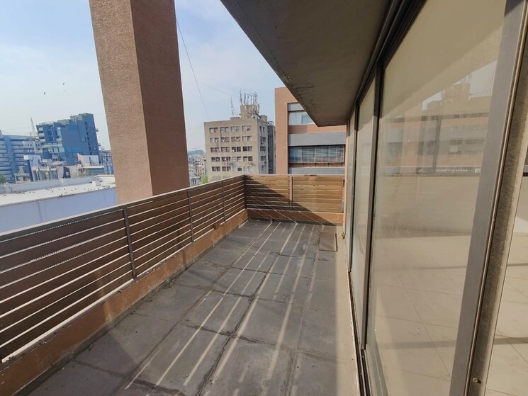 Balcony, mithakhali Commercial Office Space 1190 Sq.Ft. In Mithakhali Ahmedabad 8743669