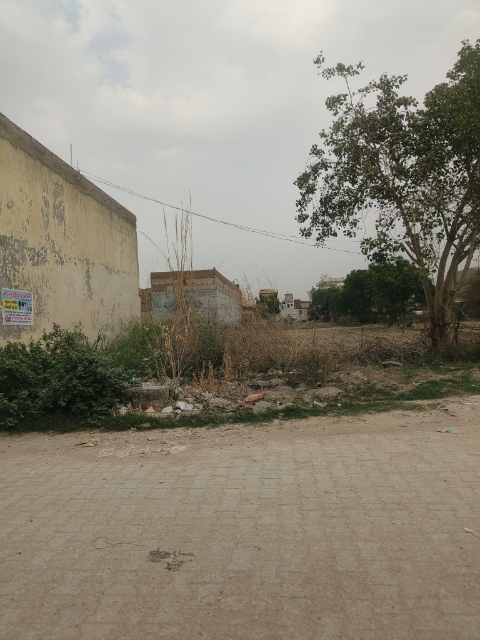 Plot For Sale in Singhu