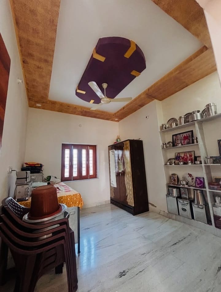 2.5 BHK + Pooja Room,Extra Room Builder Floor For Rent in Building Floor 