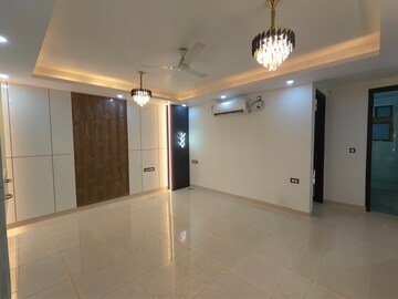 Room in 3 BHK Builder Floor at Housing Board Colony Sector 51, Sector 51 – for Rent