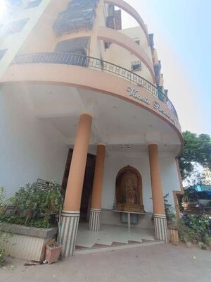 2 BHK Apartment – Exterior View View at Borivali East - for Sale
