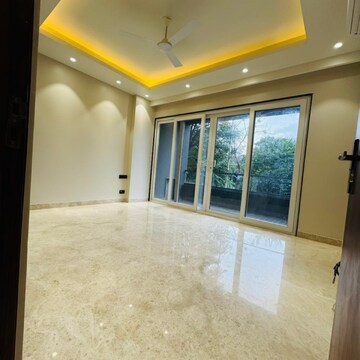 Room in 3 BHK Builder Floor at Vipul World Plots, Sector 48 – for Sale