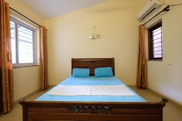 Bedroom in 2 BHK Apartment at Calangute  – for Rent