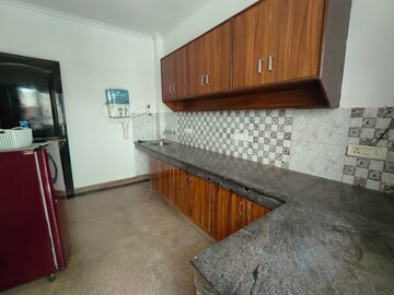 Kitchen in 3 BHK Builder Floor at Relaxo Apartment, Sector 46 – for Rent