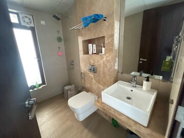 Team Area in 3 BHK Apartment at Peninsula Celestia Spaces, Sewri – for Rent